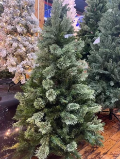 Puleo International 4.5Ft Non-Lit Norway Pine Tree #114-Njg-45