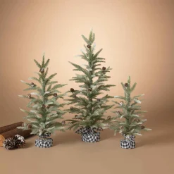Set Of 3 Farmhouse Christmas Trees With Black And White Plaid